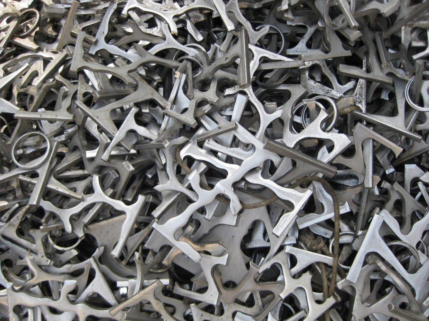 Rottami di acciaio inox austenitico 304 da tranciatura